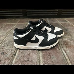 Kids Nike dunks panda